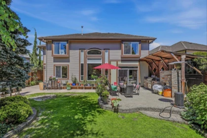 Hot Tub / Spa Photo of 20220 125 Avenue, Maple Ridge, BC