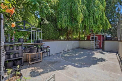 Outdoor Kitchen Photo of 20220 125 Avenue, Maple Ridge, BC