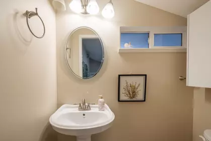 Basement Recreation Room Photo of 7802 139a Street, Surrey, BC