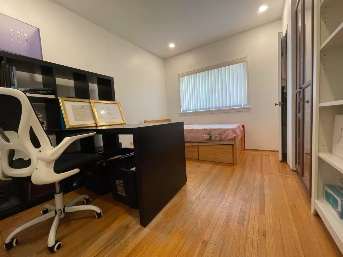 Dining Area Photo of 1507 W 63rd Avenue, Vancouver, BC