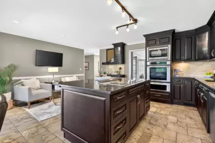 Kitchen Island Photo of 20621 96a Avenue, Langley, BC