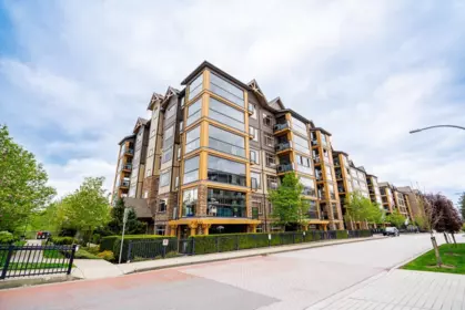 105 8157 207 Street, Langley, BC, Langley — Apartment/Condo for sale