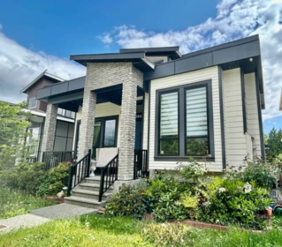 18384 60 Avenue, Surrey, BC, Surrey — Single Family Residence for sale