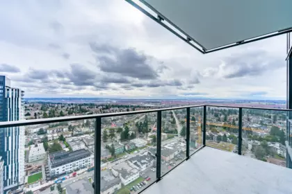 Entry Foyer Photo of 2704 6537 Telford Avenue, Burnaby, BC
