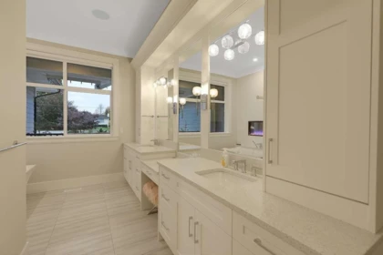 Guest Bathroom Photo of 23461 50 Avenue, Langley, BC