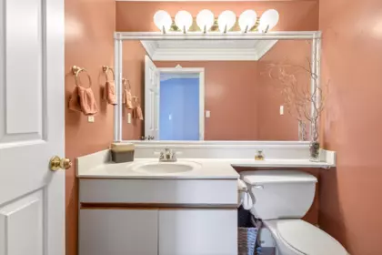 Guest Bathroom Photo of 3 9820 Haddon Drive, Richmond, BC