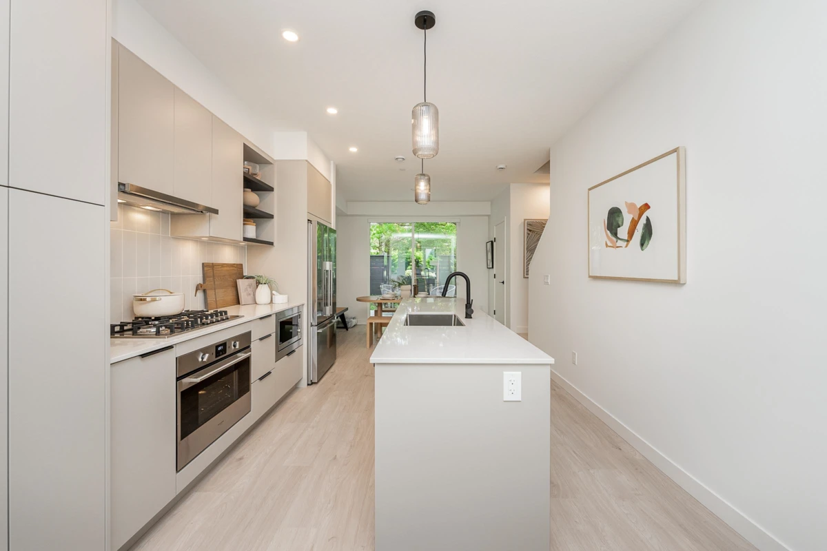 Dining Area Photo of 130 921 Grant Street, Coquitlam, BC
