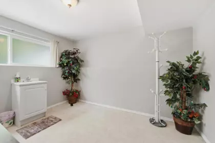 Staircase Photo of 31821 Silverdale Avenue, Mission, BC