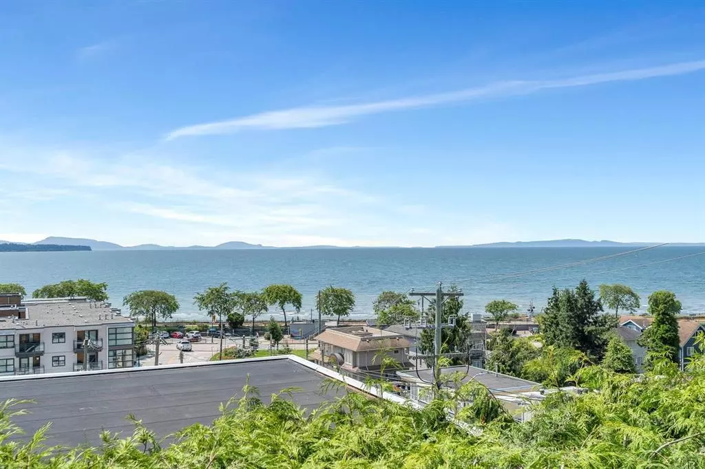 Exterior Rear Photo of 14810 Prospect Avenue, White Rock, BC