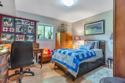 Bedroom 2 Photo of 14810 Prospect Avenue, White Rock, BC