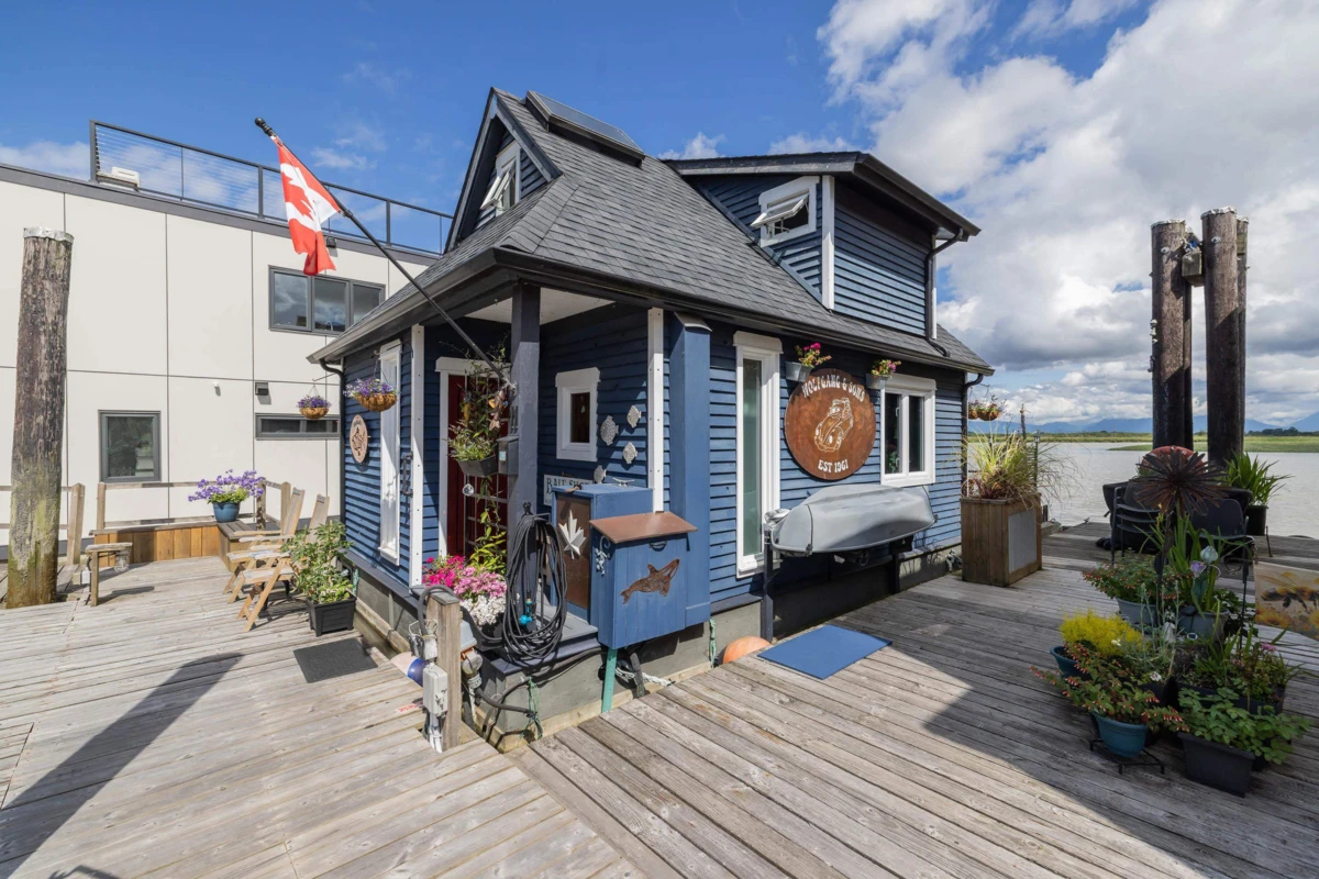 Exterior Rear Photo of 11 3871 W River Road, Delta, BC