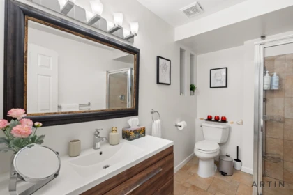 Laundry Room Photo of 1521 Chartwell Drive, West Vancouver, BC