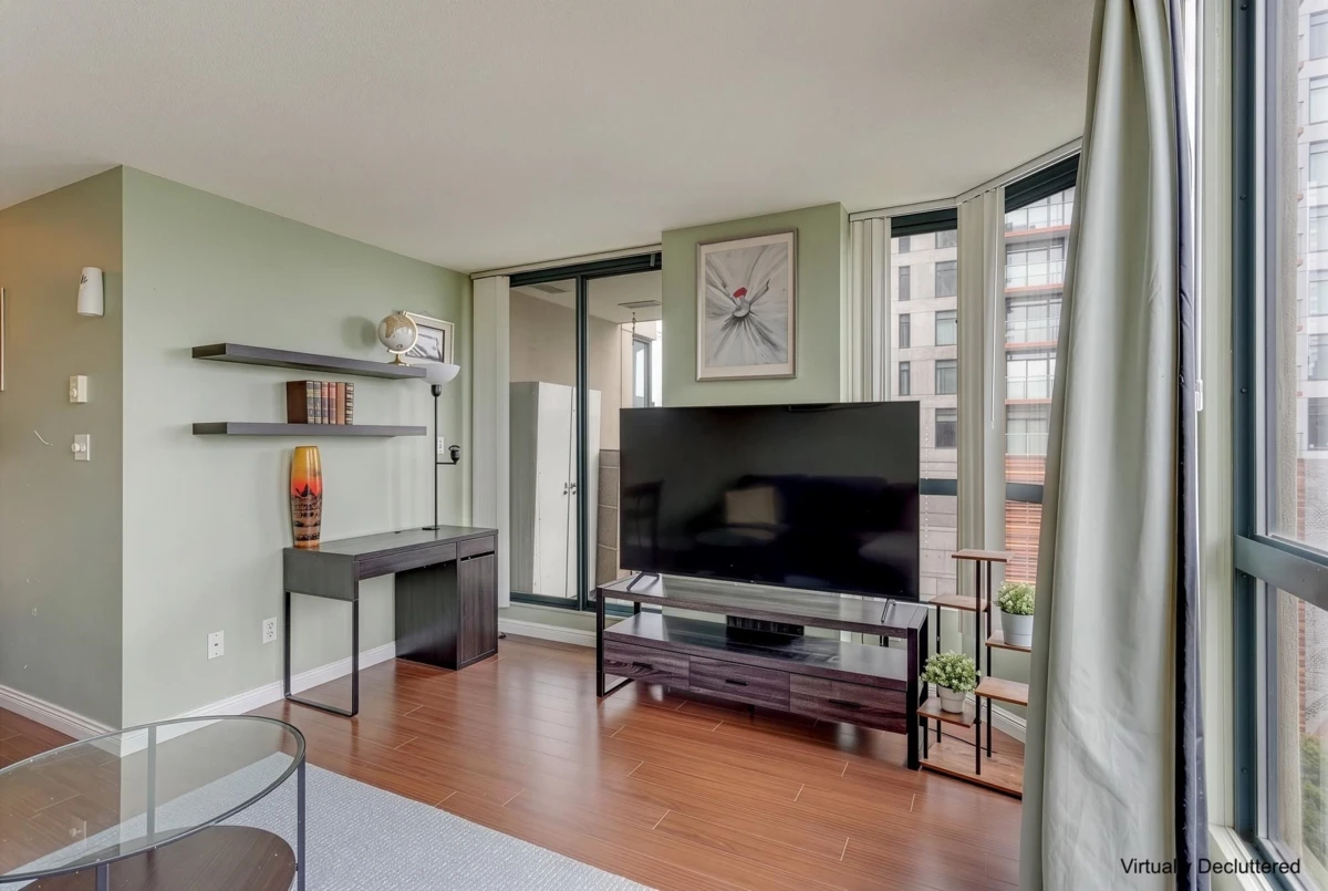 Dining Area Photo of 405 55 Tenth Street, New Westminster, BC