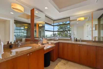 Primary Bathroom Photo of 4936 Meadfeild Road, West Vancouver, BC