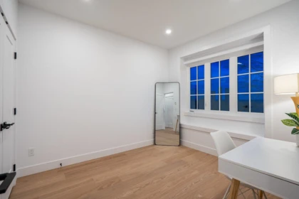 Laundry Room Photo of 2 4557 Parker Street, Burnaby, BC
