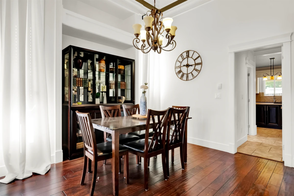 Dining Area Photo of 14511 81 Avenue, Surrey, BC