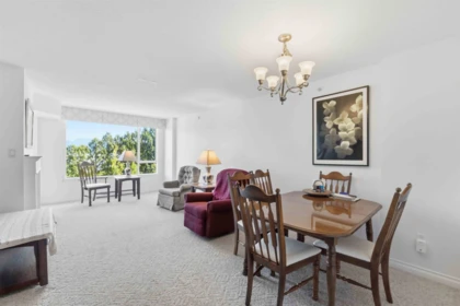 Breakfast Nook Photo of 411 12148 224 Street, Maple Ridge, BC