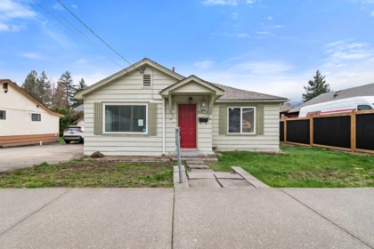 8825 Edward Street, Chilliwack, BC, Chilliwack — Single Family Residence for sale