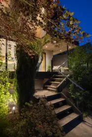 Backyard Photo of 452 E 4th Street, North Vancouver, BC