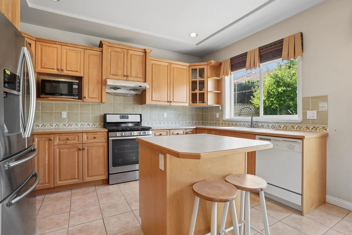 Dining Area Photo of 3488 Tolmie Avenue, Richmond, BC