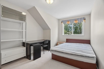 Hot Tub / Spa Photo of 3488 Tolmie Avenue, Richmond, BC