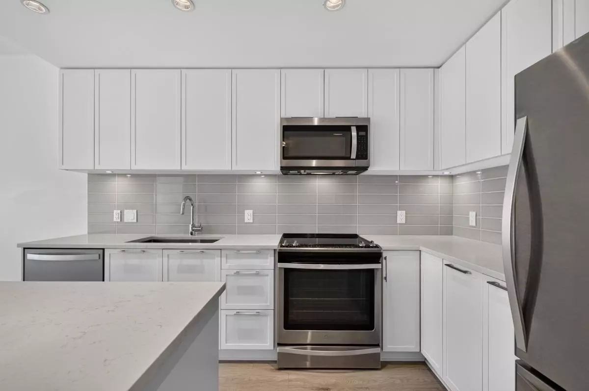 Family Room Photo of 404 2382 Atkins Avenue, Coquitlam, BC