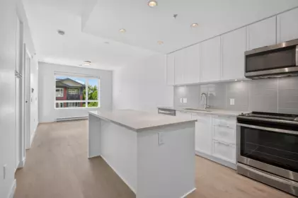 404 2382 Atkins Avenue, Coquitlam, BC, Coquitlam — Apartment/Condo for sale