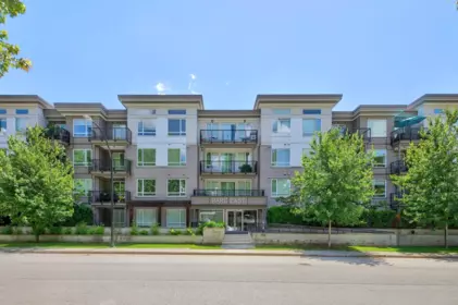 Garden / Landscaping Photo of 404 2382 Atkins Avenue, Coquitlam, BC
