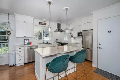 Pantry Photo of 34899 High Drive, Abbotsford, BC