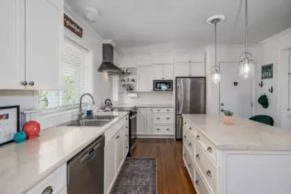 Primary Bedroom Photo of 34899 High Drive, Abbotsford, BC