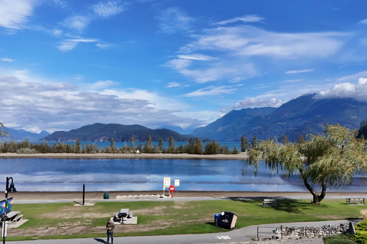 Exterior Rear Photo of 320 378 Esplanade Avenue, Harrison Hot Springs, BC