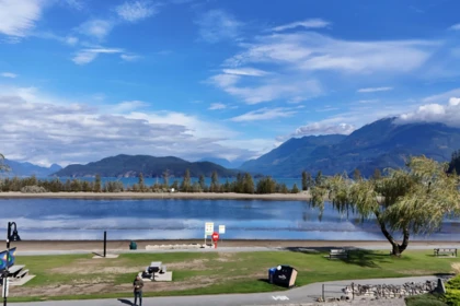 320 378 Esplanade Avenue, Harrison Hot Springs, BC, Harrison Hot Springs — Apartment/Condo for sale