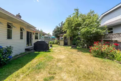 Backyard Photo of 14151 16a Avenue, Surrey, BC
