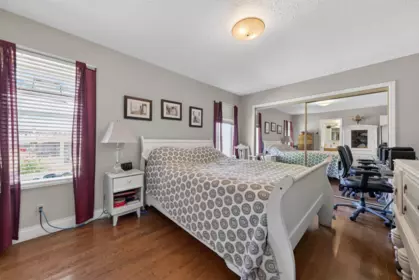 Basement Recreation Room Photo of 14151 16a Avenue, Surrey, BC