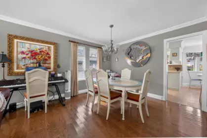 Breakfast Nook Photo of 14151 16a Avenue, Surrey, BC