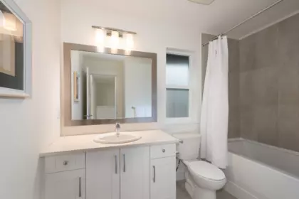 Powder Room Photo of 20461 83a Avenue, Langley, BC