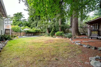 Garden / Landscaping Photo of 8652 Sunbury Place, Delta, BC