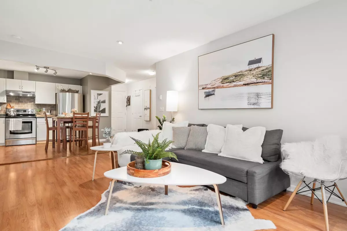 Dining Area Photo of 311 10188 155 Street, Surrey, BC