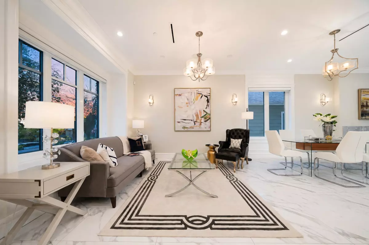 Living Room Photo of 4627 W 15th Avenue, Vancouver, BC
