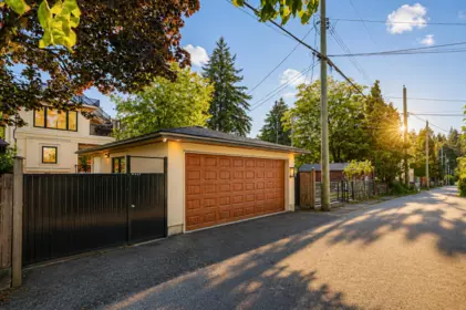 Outdoor Deck Photo of 4627 W 15th Avenue, Vancouver, BC