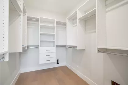 Entry Foyer Photo of 6187 164a Street, Surrey, BC