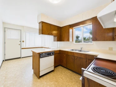 Primary Bedroom Photo of 6096 Service Street, Burnaby, BC