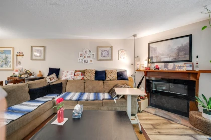 14828 Holly Park Lane, Surrey, BC, Surrey — Townhouse for sale