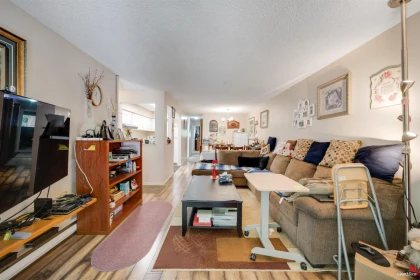14828 Holly Park Lane, Surrey, BC, Surrey — Townhouse for sale