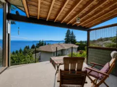 5475 Hydaway Place, Halfmoon Bay, BC