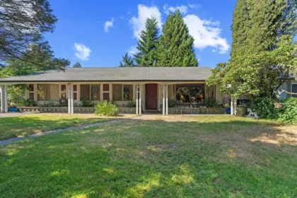 1454 Sowden Street, North Vancouver, BC, North Vancouver — Single Family Residence for sale