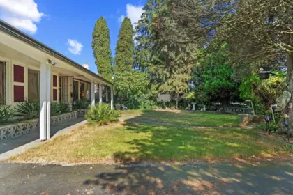 1454 Sowden Street, North Vancouver, BC, North Vancouver — Single Family Residence for sale