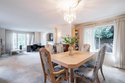 Kitchen Island Photo of 16355 108a Avenue, Surrey, BC