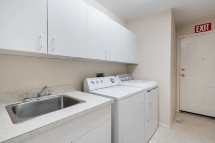 Mudroom Photo of 16355 108a Avenue, Surrey, BC