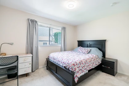 Powder Room Photo of 16355 108a Avenue, Surrey, BC